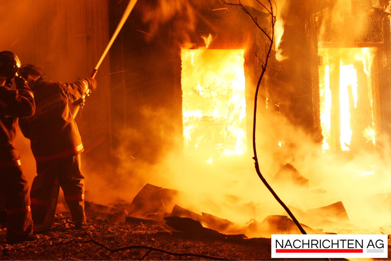 Großbrand in Nußdorf-Debant: AT-Alert für mehrere Gemeinden aktiviert!