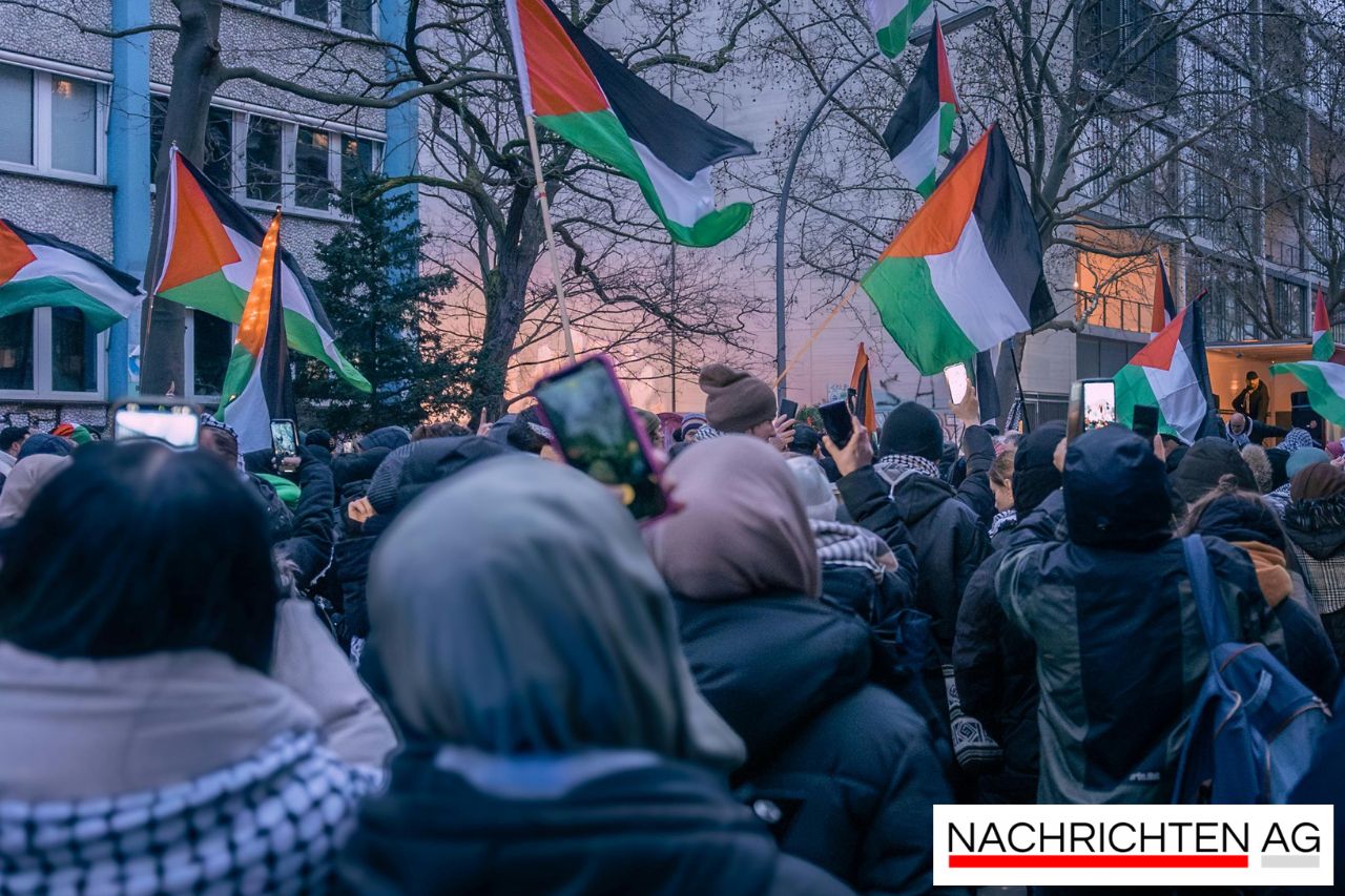 Demonstration eskaliert: Polizei greift bei Anti-Opec-Protest ein!